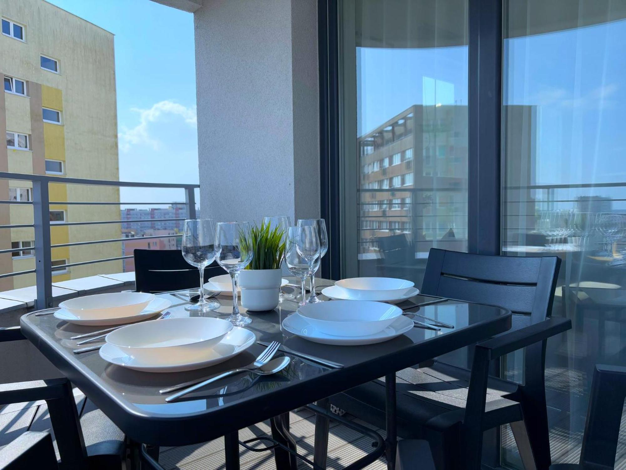 Sun Towers - Apartamenty Bryza - Apartamenty Z Parkingiem 斯维诺乌伊希切 外观 照片